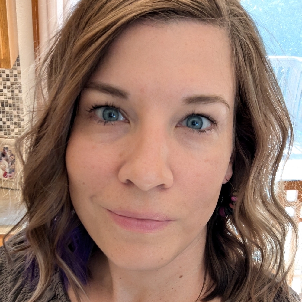 Meet your Posher, Tiffany